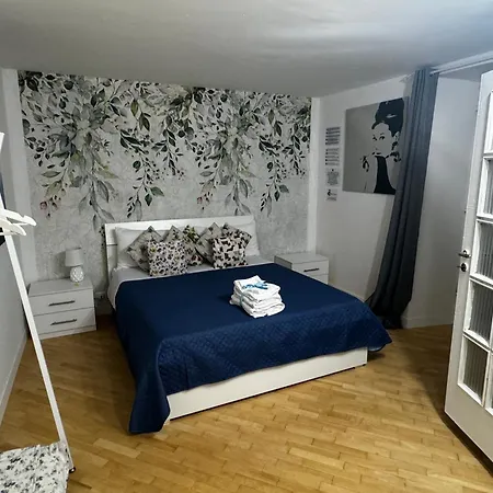 Plebiscito Charme Naples