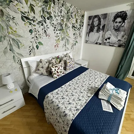 Plebiscito Charme Naples