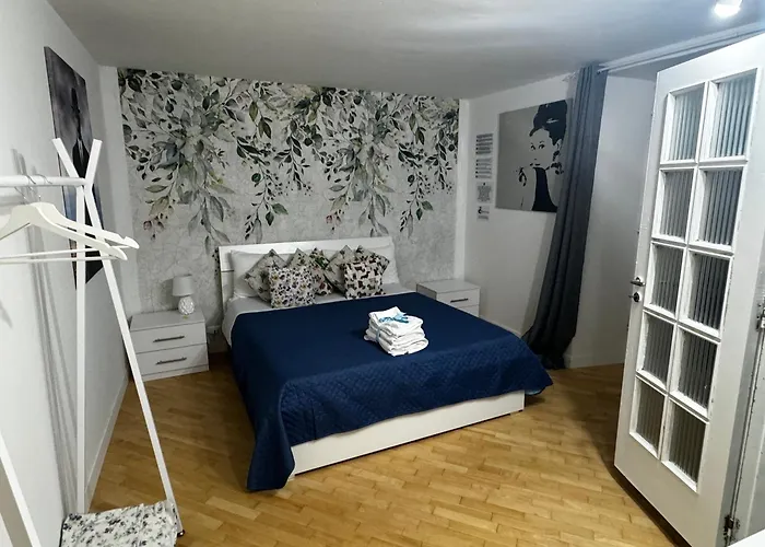 Plebiscito Charme Napoli